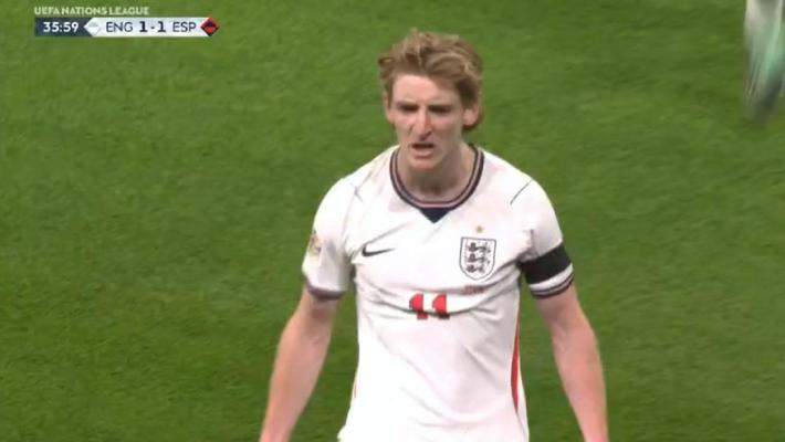 [进球视频]英格兰打出高效反击！贝林厄姆助攻戈登破门
